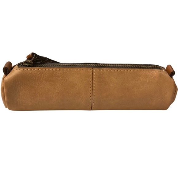 PATRICIA NASH Italian Leather Wristlet Pouch Zipper Tan Brown Rectangle - Picture 2 of 9